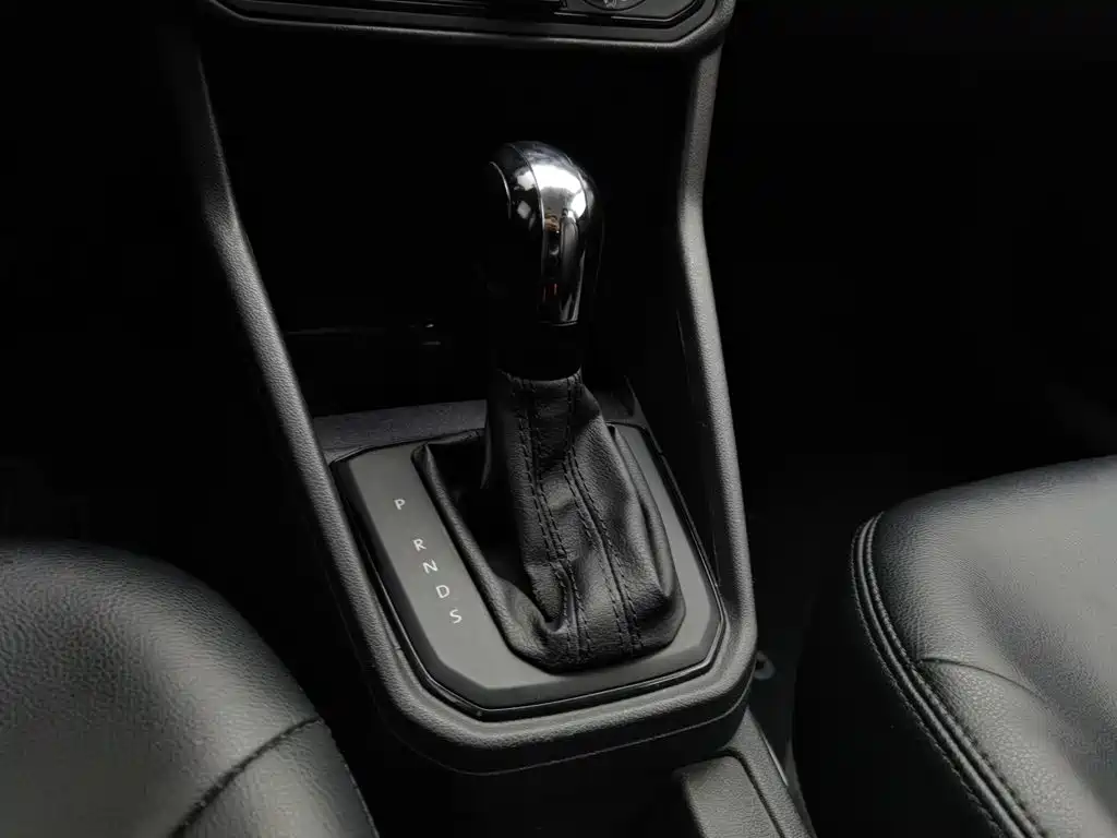 Volkswagen Jetta — миниатюра 13