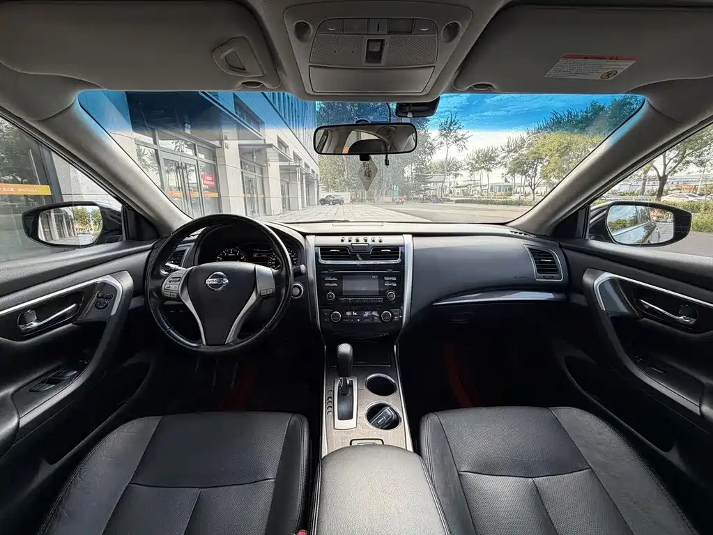 Nissan Teana — миниатюра 7