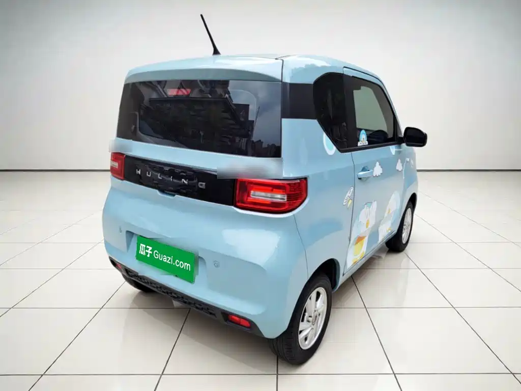 Wuling MINIEV — миниатюра 6