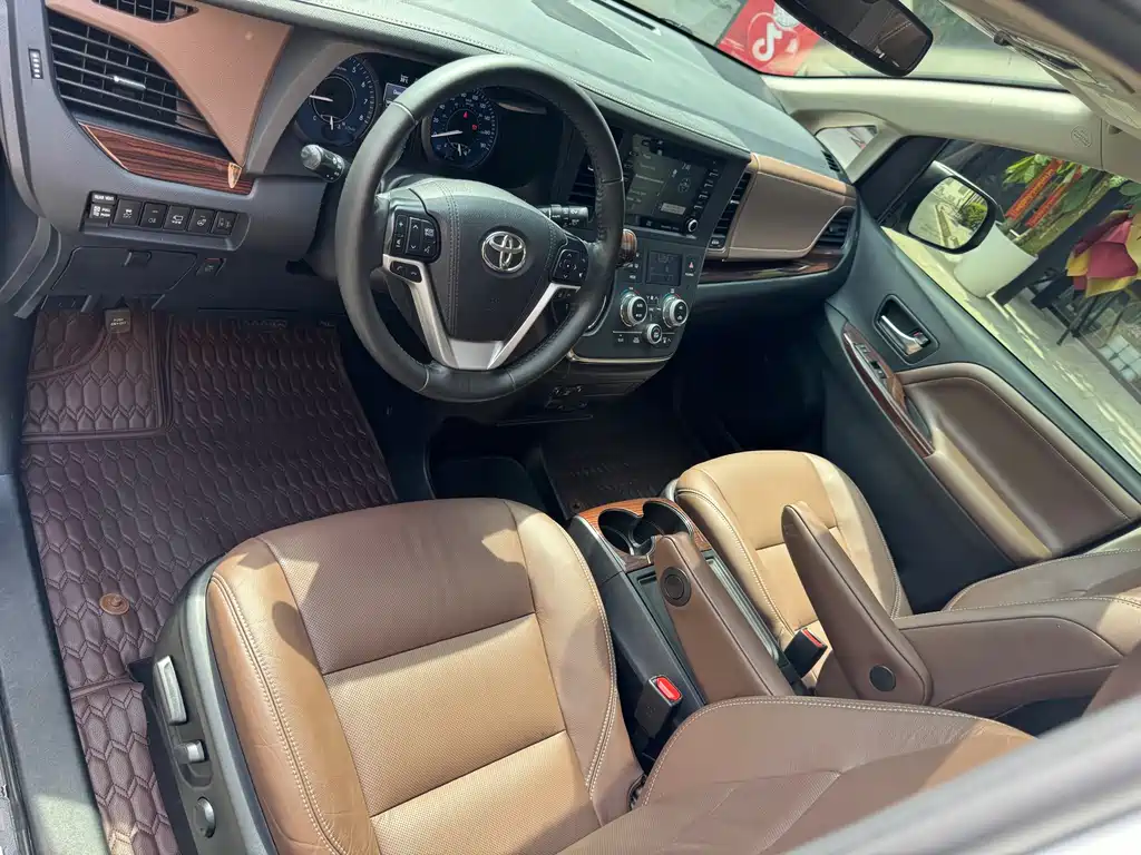 Toyota Sienna 2019 3.5L