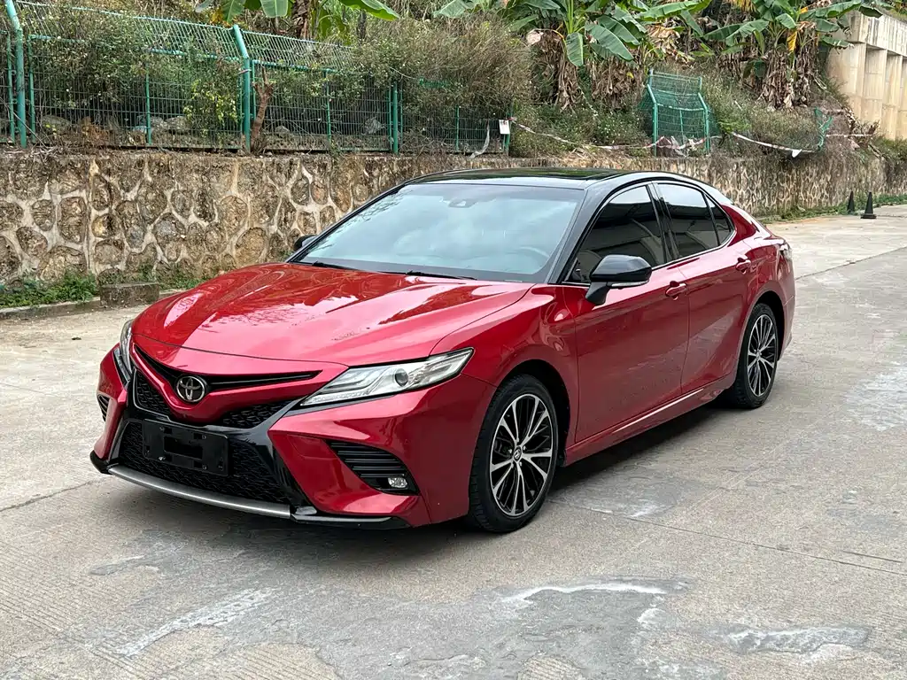 Toyota Camry 2018