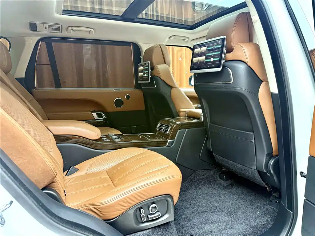 Land Rover Range Rover — миниатюра 8