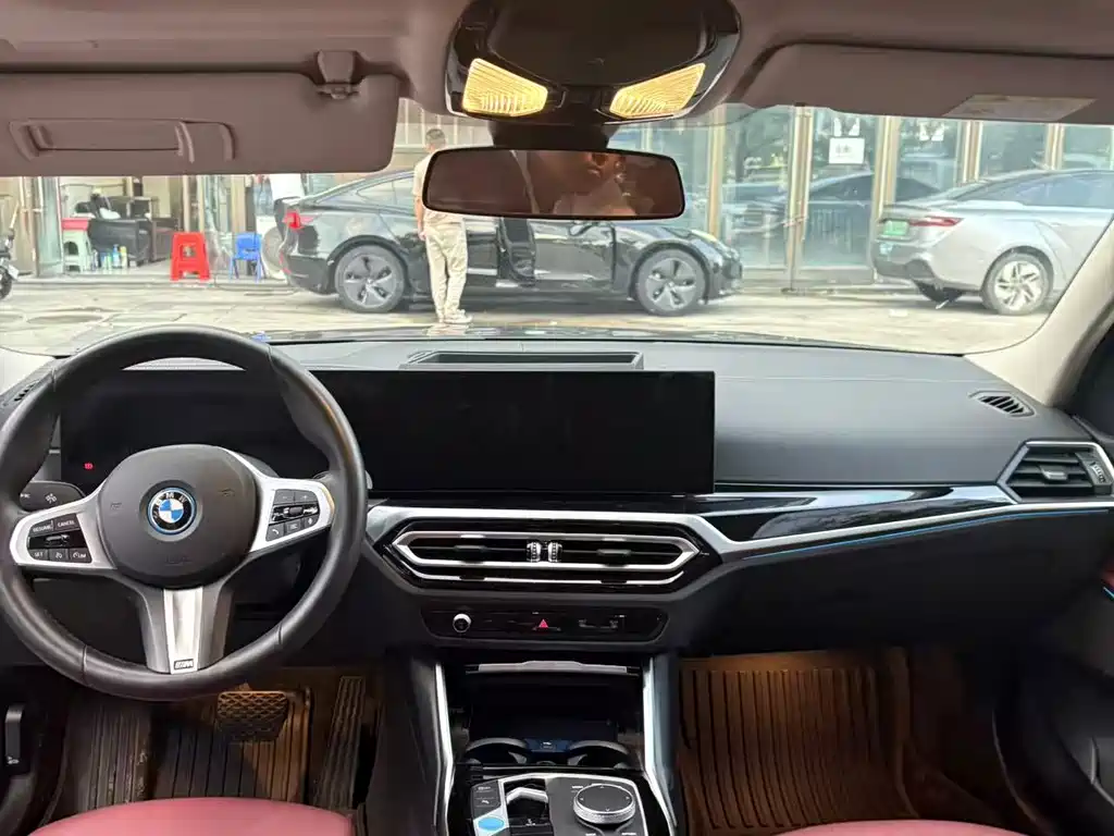 BMW i3 — миниатюра 9
