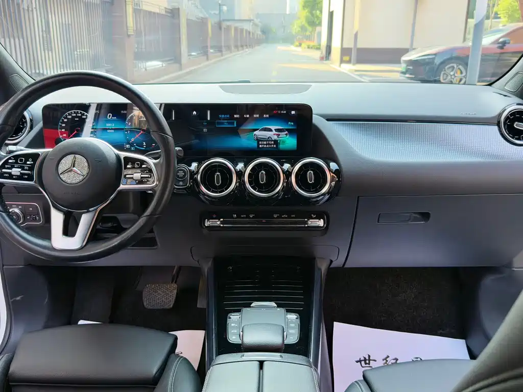 Mercedes-Benz B-Class — миниатюра 14