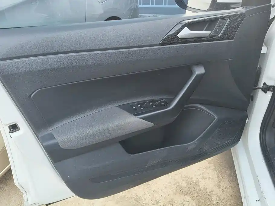 Volkswagen Lavida — миниатюра 7