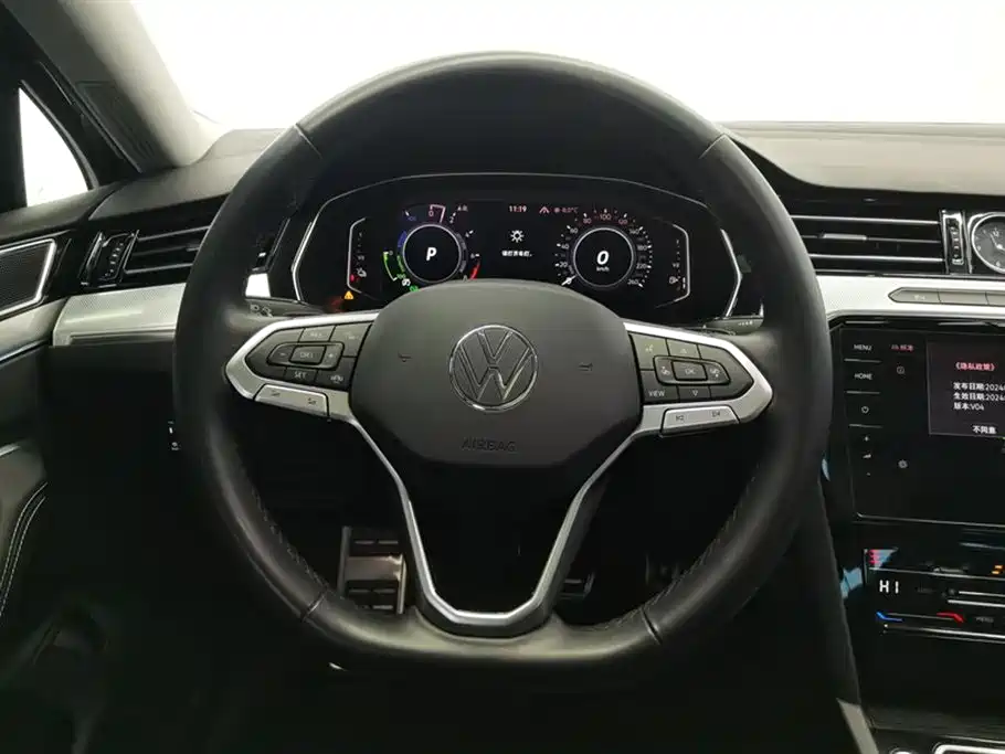 VOLKSWAGEN MAGOTAN GTE PLUG IN HYBRID