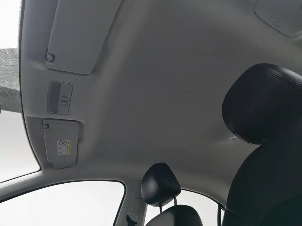 Volkswagen Jetta — миниатюра 14