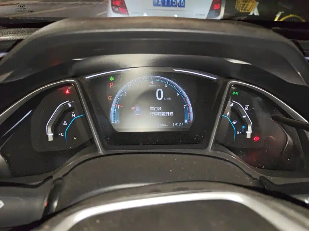 Honda Civic — миниатюра 12
