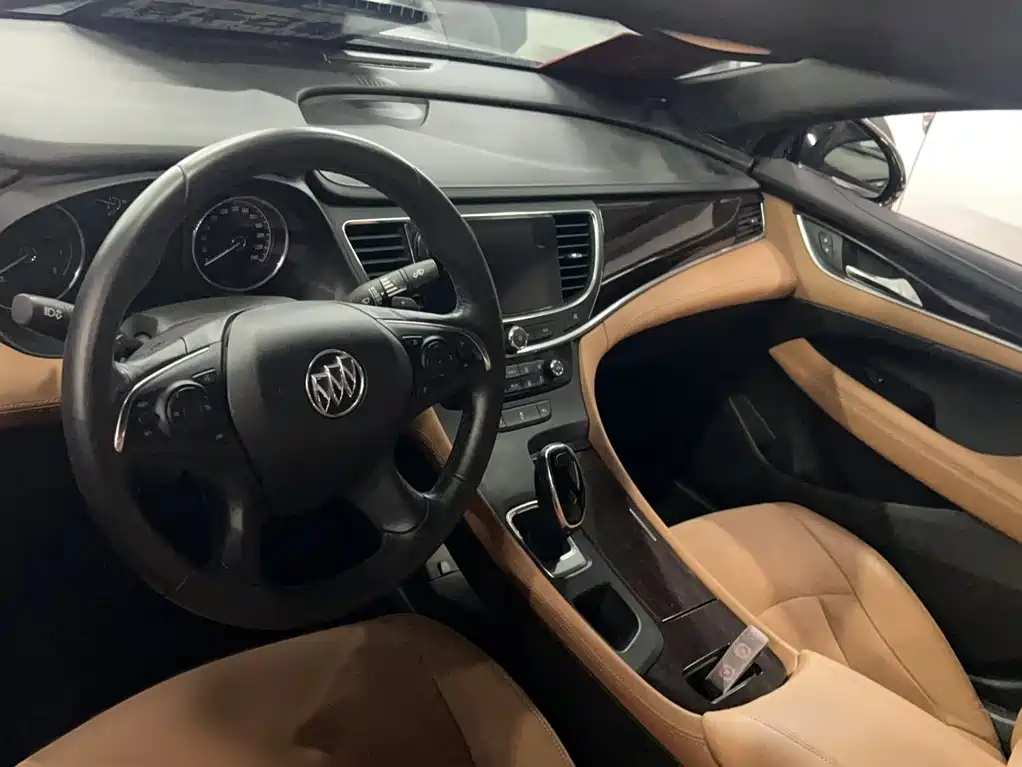 Buick LaCrosse — миниатюра 5
