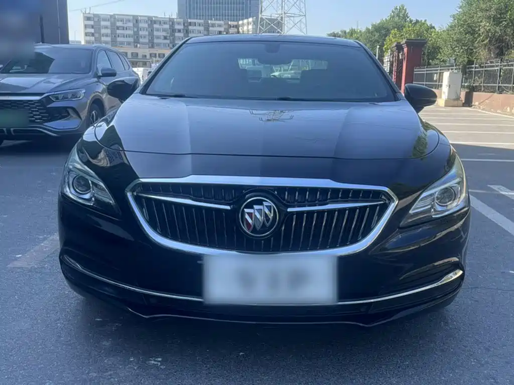 Buick LaCrosse — миниатюра 10