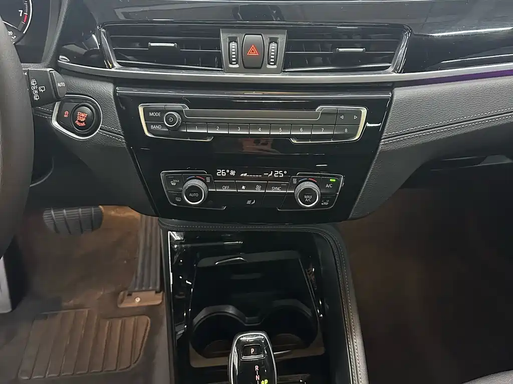 BMW X2 (Import) sDrive25i Leading Type M Offroad Package China VI, фото 10