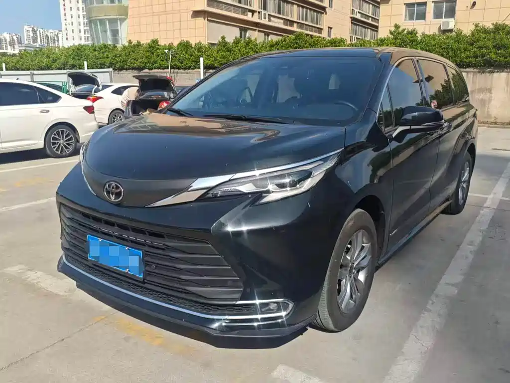 Toyota Sienna 2024