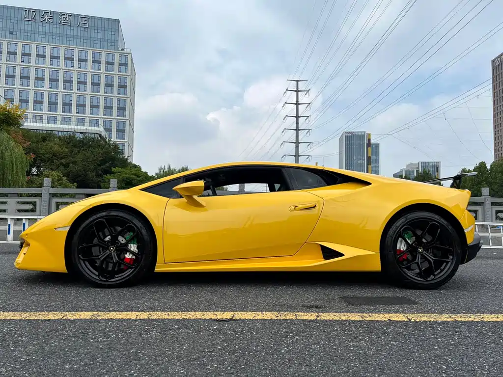 Lamborghini Huracán — миниатюра 3