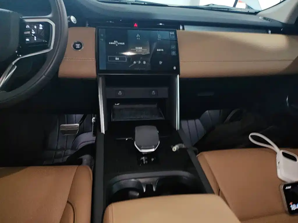 Land Rover Discovery Sport — миниатюра 13
