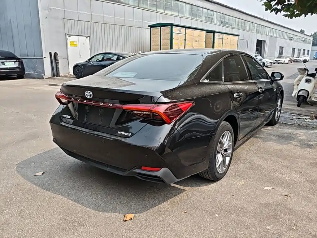 Toyota Avalon — миниатюра 7