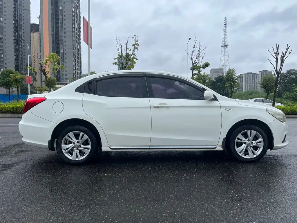 GAC Motor Trumpchi GA3S — миниатюра 6