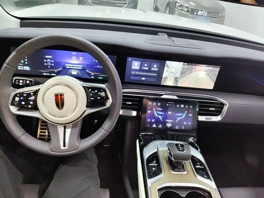 Hongqi Hongqi E-HS9 — миниатюра 9