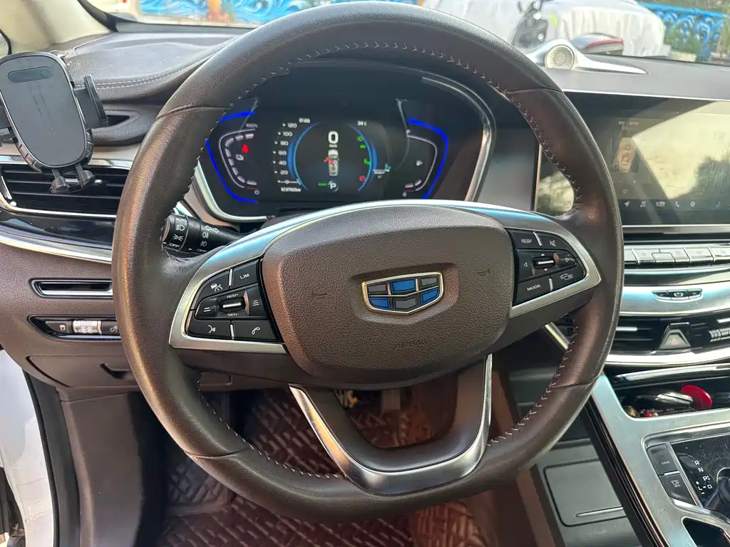 Geely Jia Ji New Energy — миниатюра 13