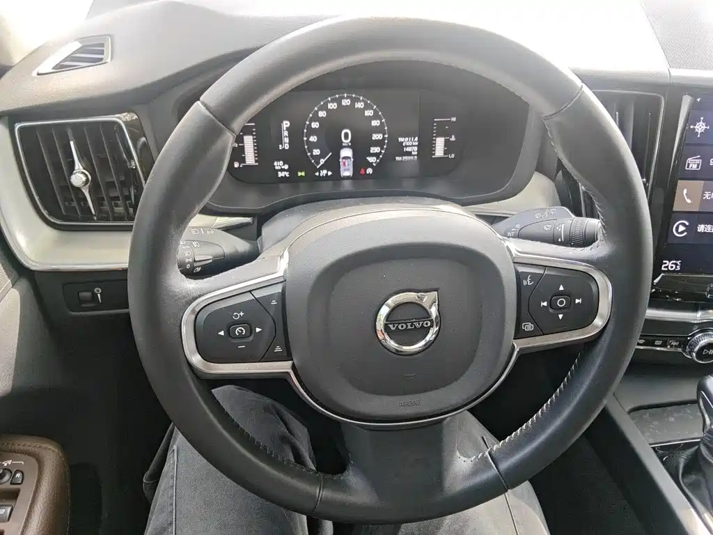 Volvo XC60 — миниатюра 13
