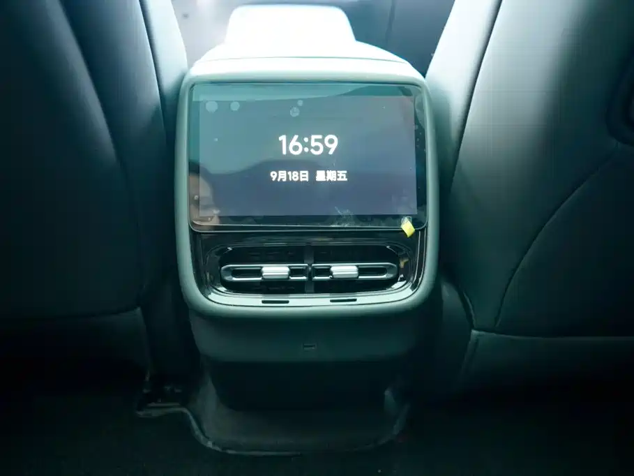 XPeng P7+ — миниатюра 20