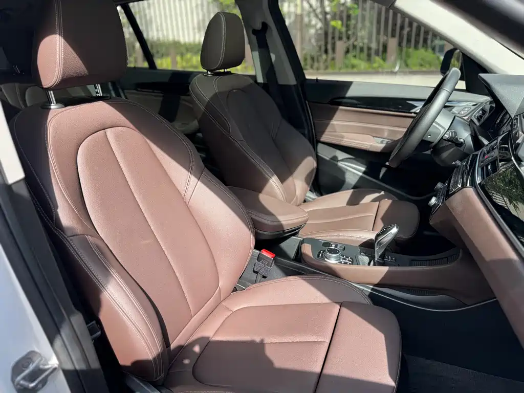 BMW X1 2022 sDrive25Li Lead