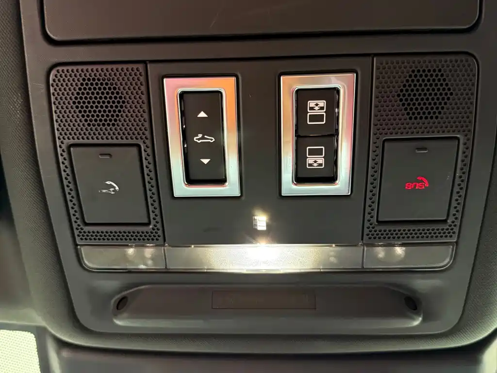 Jaguar XEL — миниатюра 19
