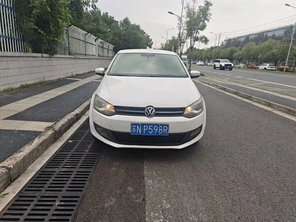 Volkswagen Polo — миниатюра 2