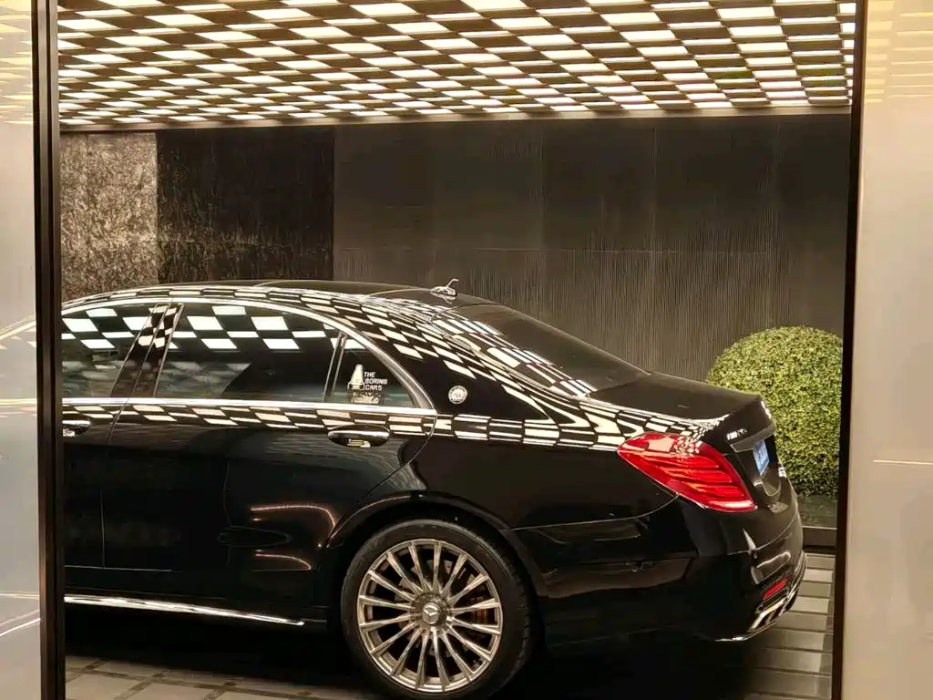 Mercedes-Benz S-Class — миниатюра 7