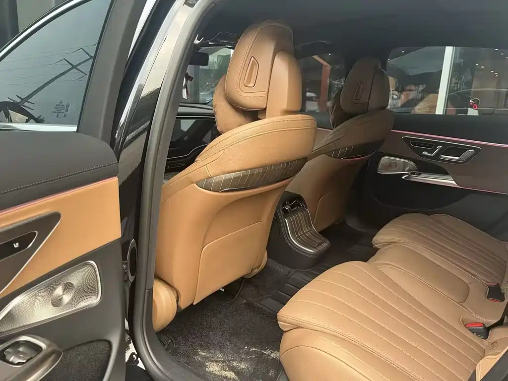 Mercedes-Benz E-Class E 2026 E 300 L Luxury