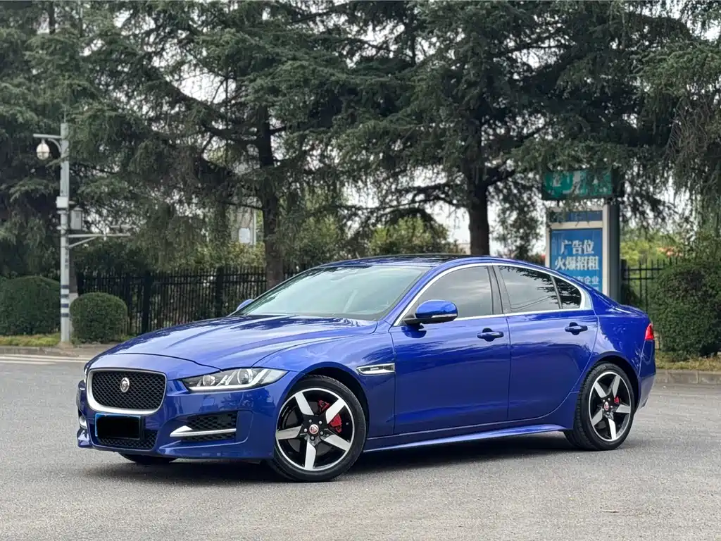 Jaguar XE