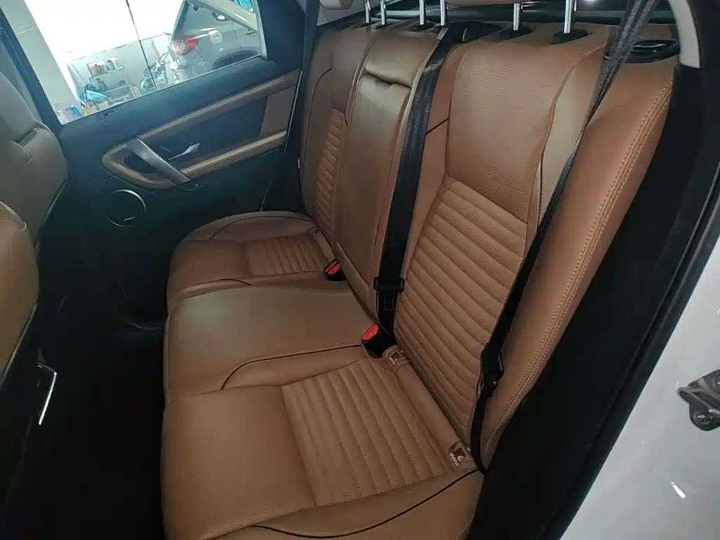 Land Rover Discovery Sport — миниатюра 17