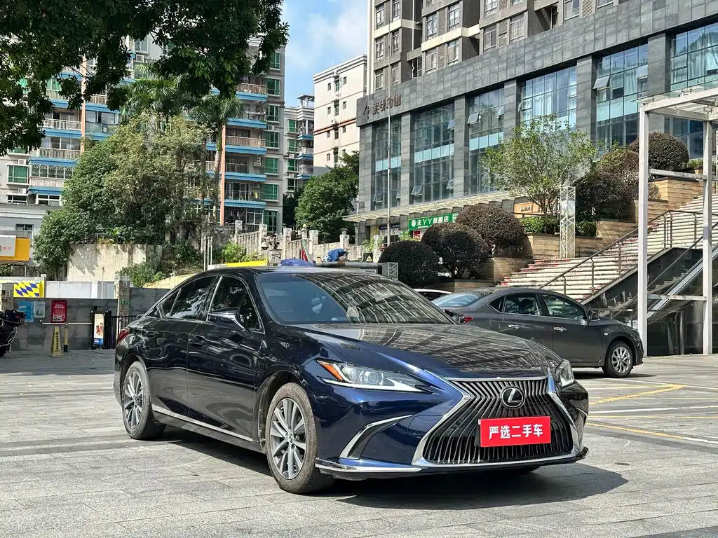 Lexus ES — миниатюра 3