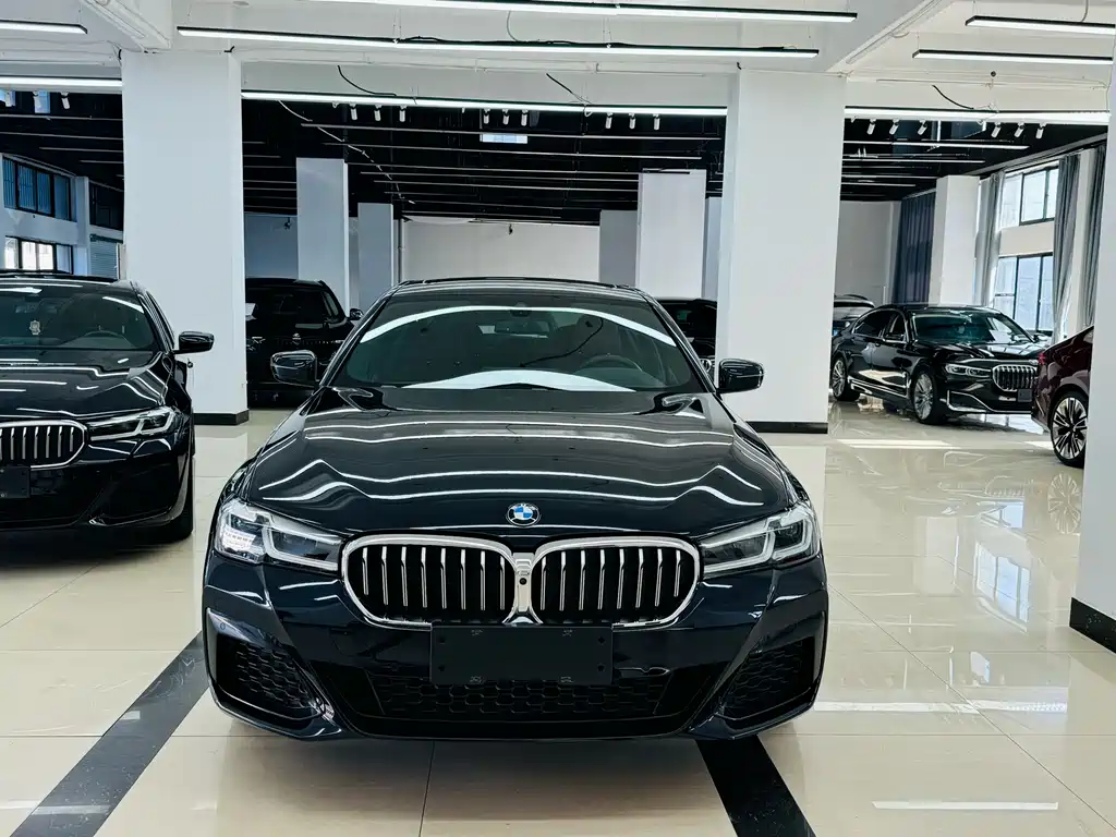 BMW 5 Series 2023