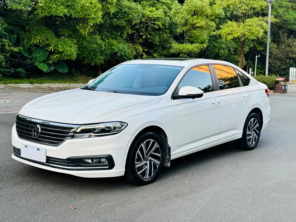 Volkswagen Lavida — миниатюра 3