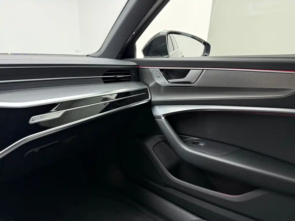 Audi A6L — миниатюра 13