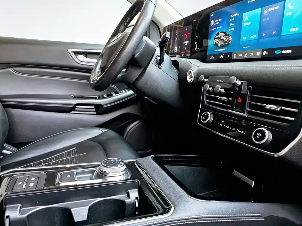 Ford Edge — миниатюра 18