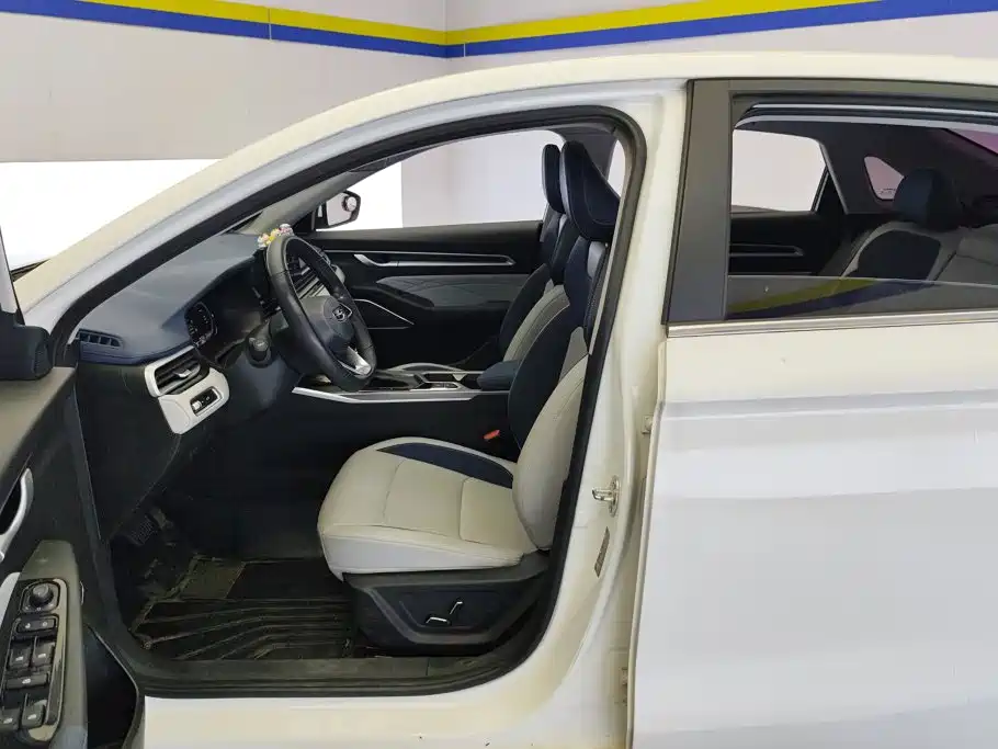 Geely Emgrand — миниатюра 9