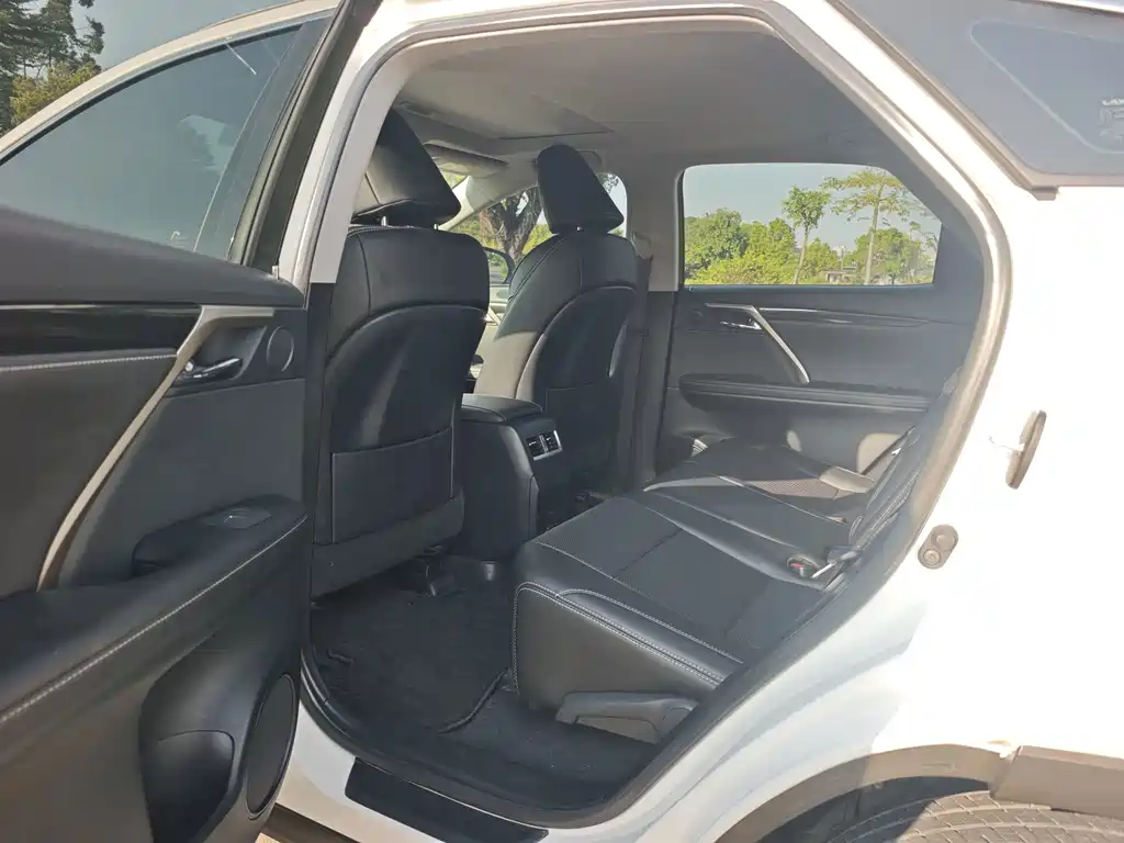 Lexus RX — миниатюра 14