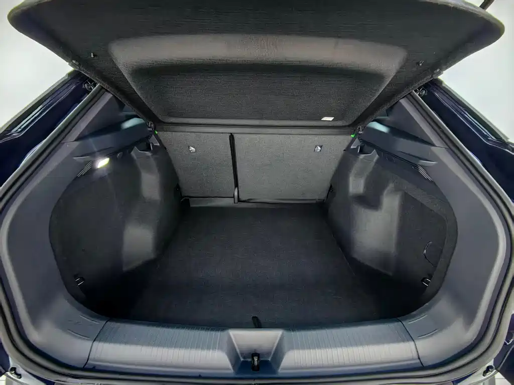 Volkswagen ID.4 Crozz — миниатюра 12
