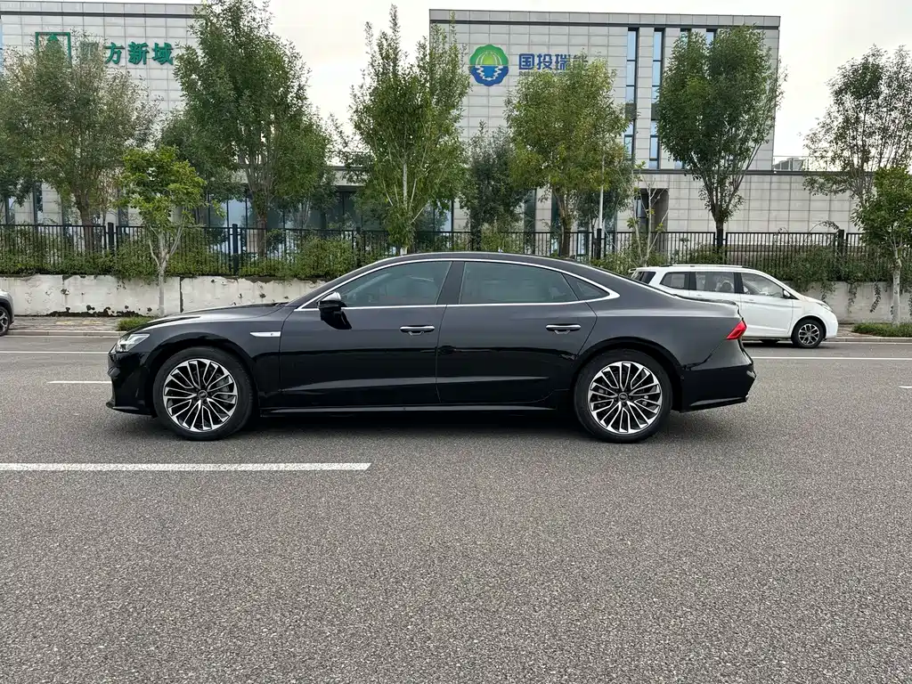 Audi A7L — миниатюра 4