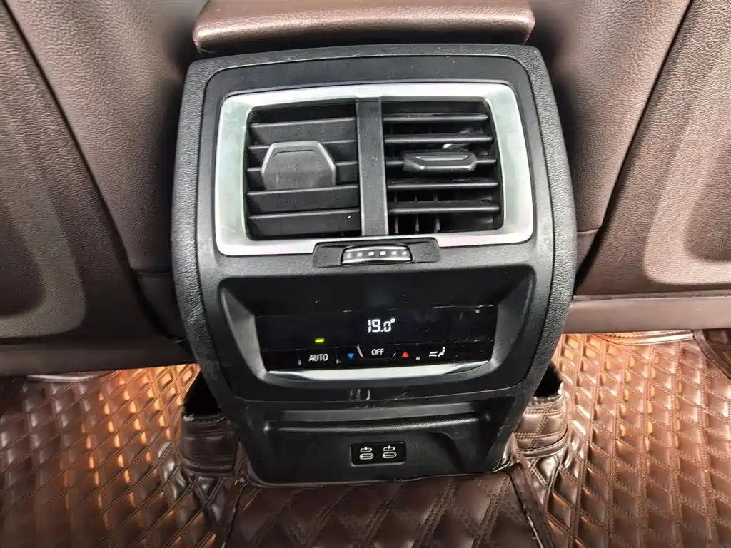 BMW X3 — миниатюра 24
