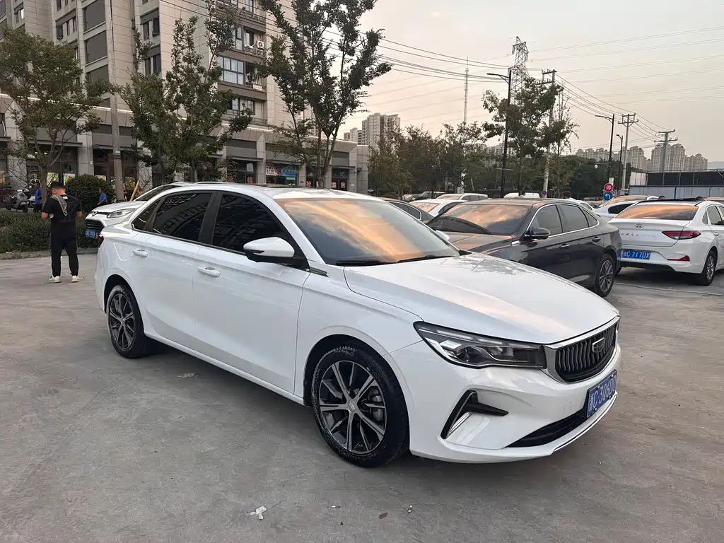 Geely Emgrand — миниатюра 3