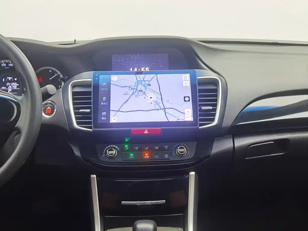 Honda Accord — миниатюра 12