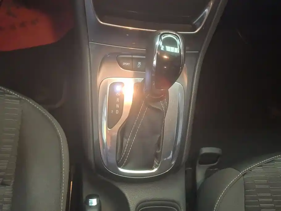 Buick Verano — миниатюра 16