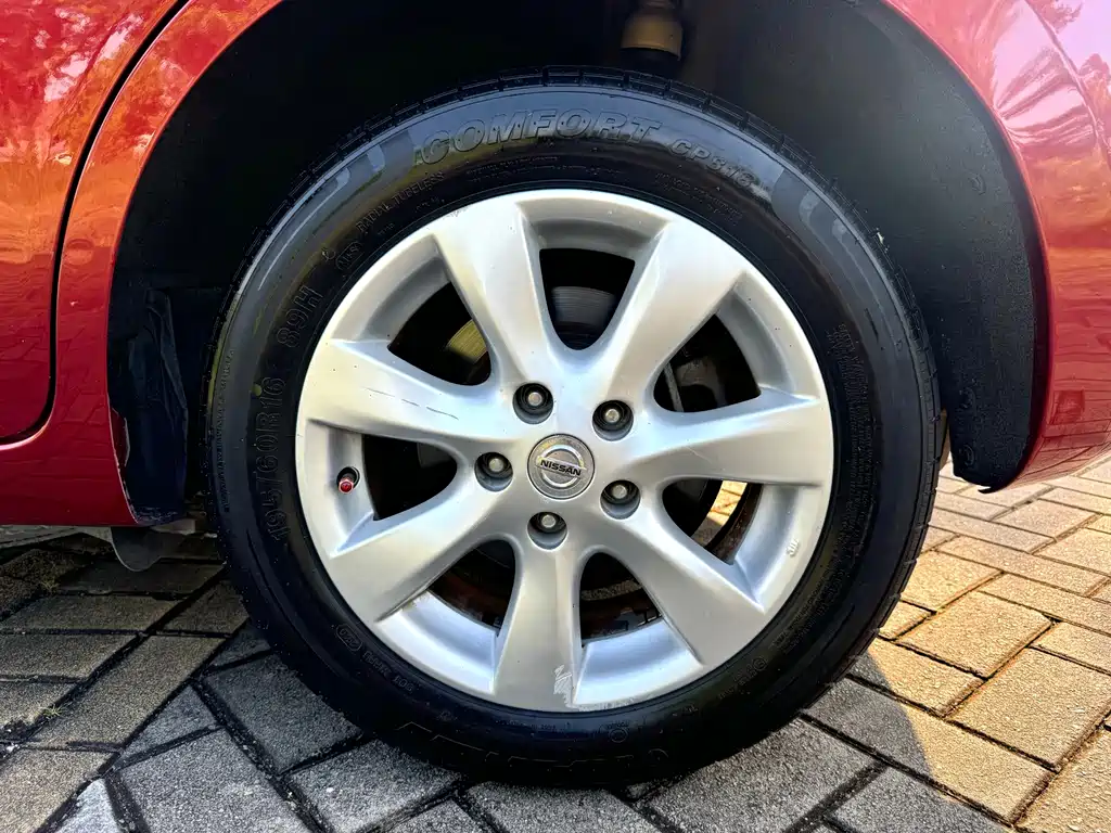Nissan Tiida — миниатюра 11