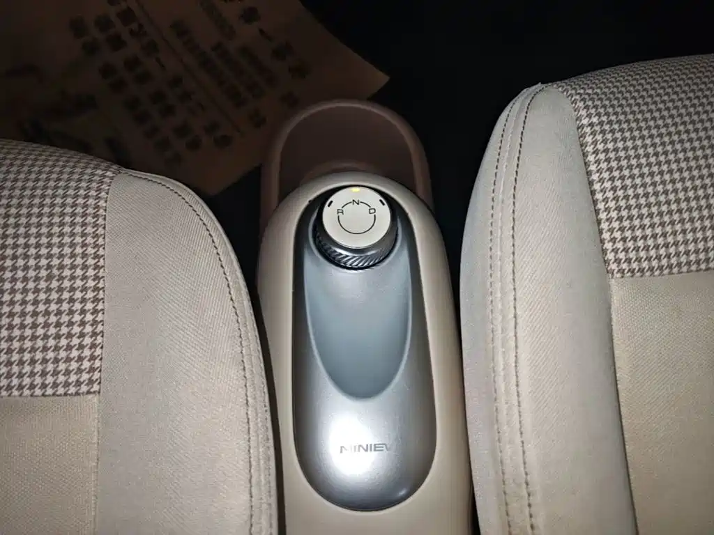 Wuling MINIEV — миниатюра 14