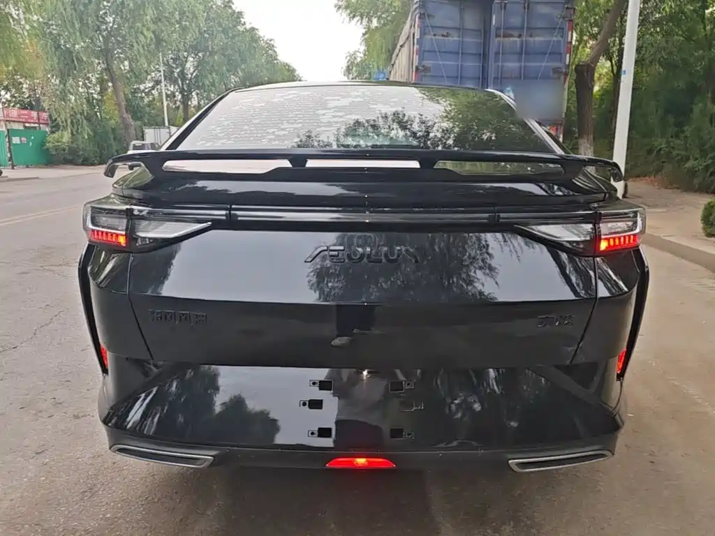 Aeolus Yixuan — миниатюра 6