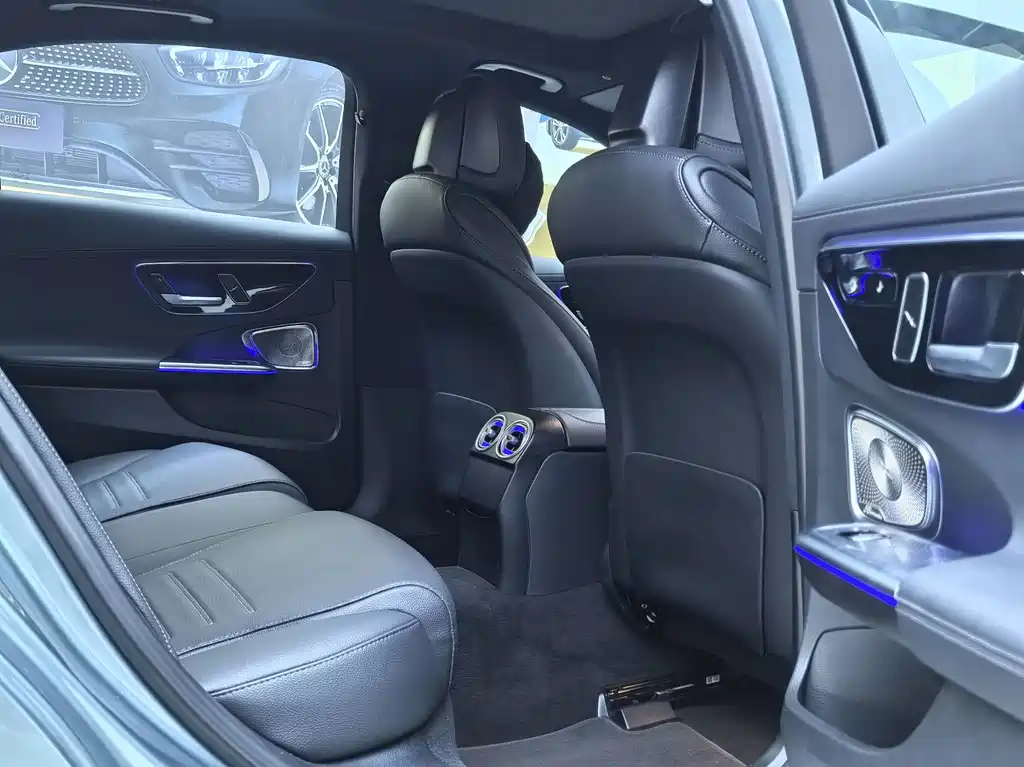 Mercedes-Benz C-Class — миниатюра 24