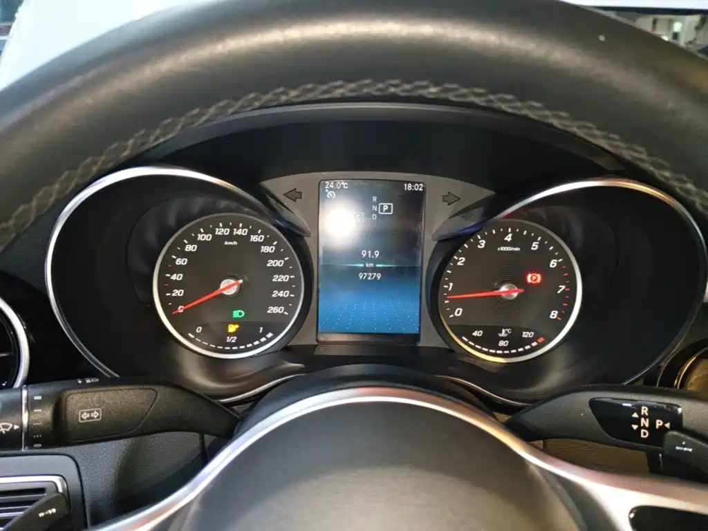 Mercedes-Benz C-Class — миниатюра 12