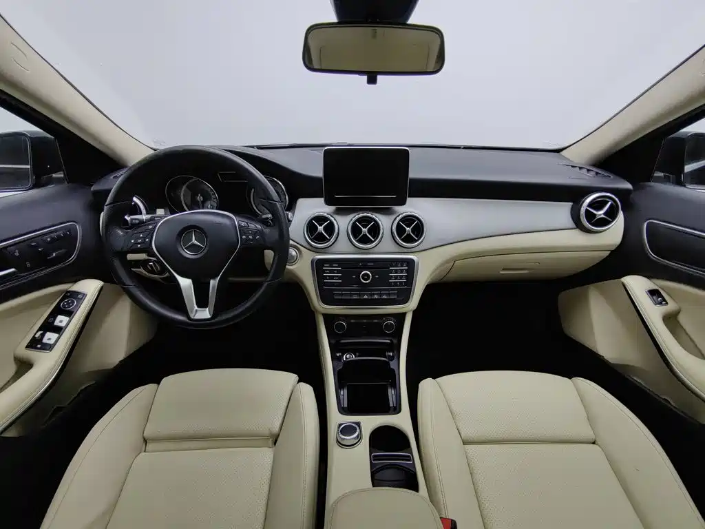 Mercedes-Benz GLA — миниатюра 5